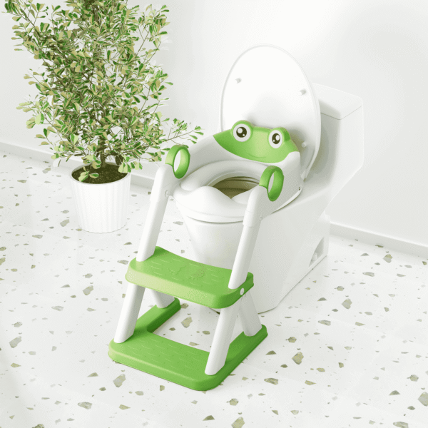 COOSEYA 2 in 1 Potty Training Toilet with Step Stool for Toddlers,Baby Seat with Splash Guard and Anti-Slip Pad (Frog/Green)