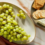 Fresh Green Seedless Grapes from California, Bag (2.25 lbs/Bag Est.)